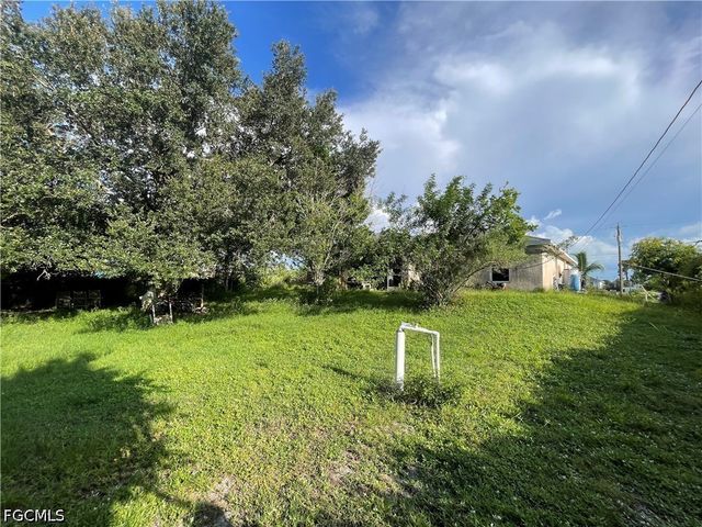 2908 12th ST SW, Lehigh Acres, FL 33976