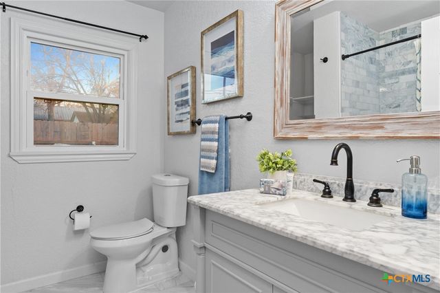 1428 Lee Street, New Braunfels, TX 78130