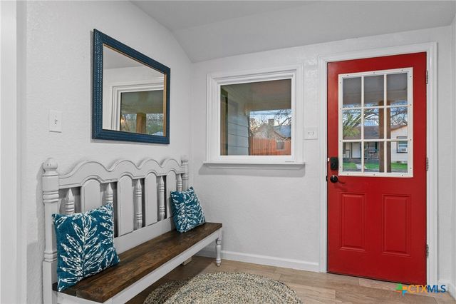 1428 Lee Street, New Braunfels, TX 78130