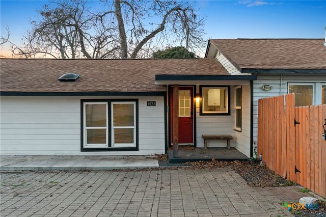 1428 Lee Street, New Braunfels, TX 78130