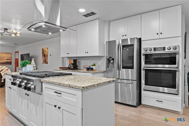 1428 Lee Street, New Braunfels, TX 78130