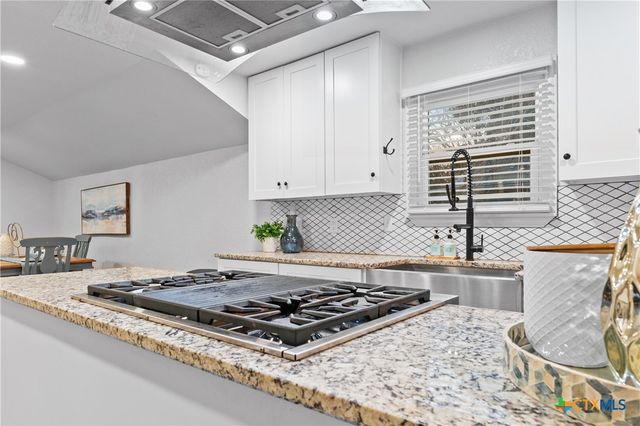 1428 Lee Street, New Braunfels, TX 78130