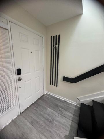 20818 San Simeon Way 106, Miami, FL 33179