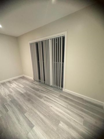 20818 San Simeon Way 106, Miami, FL 33179