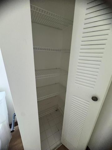 20818 San Simeon Way 106, Miami, FL 33179