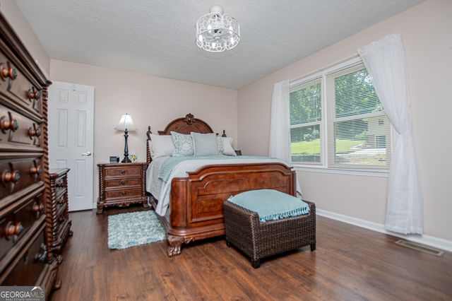 203 Windsor Pl, Bremen, GA 30110