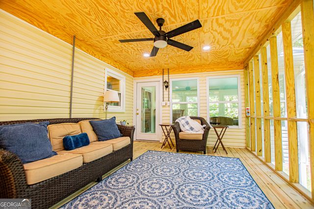 203 Windsor Pl, Bremen, GA 30110