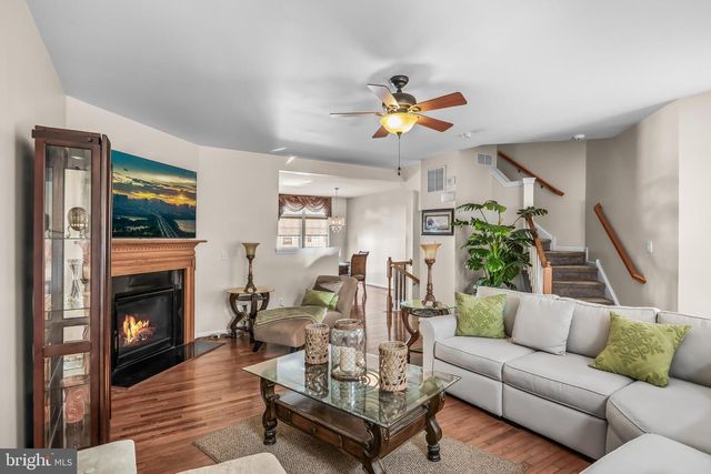 6 FAWN CT, Delanco, NJ 08075