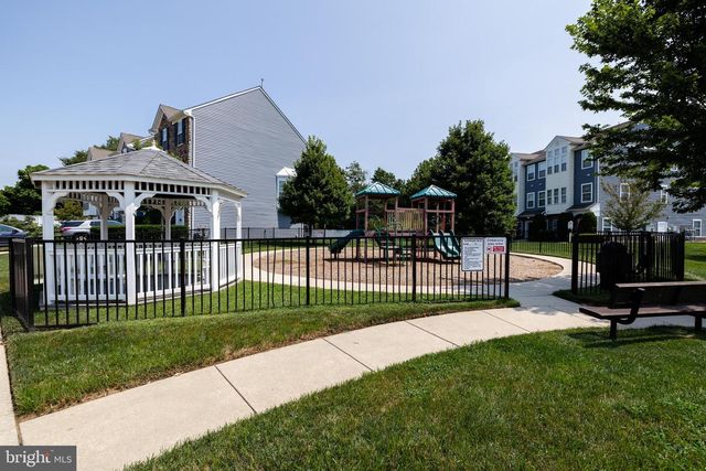 6 FAWN CT, Delanco, NJ 08075