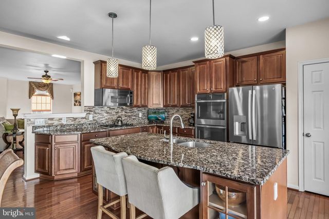 6 FAWN CT, Delanco, NJ 08075