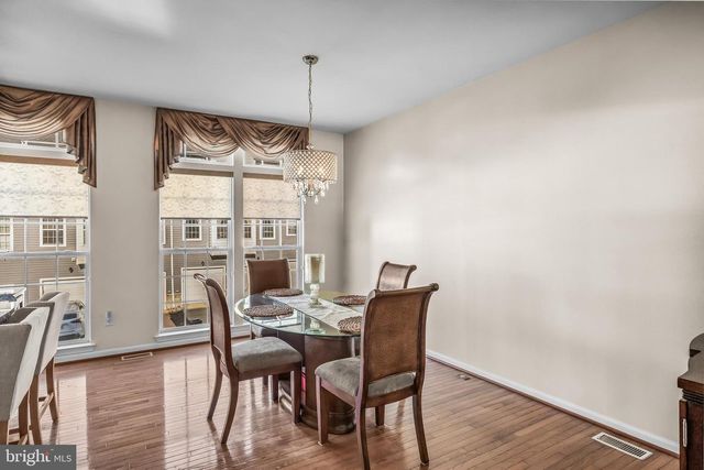 6 FAWN CT, Delanco, NJ 08075