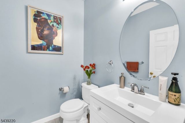 4 Skylands Blvd, Mount Olive Twp., NJ 07840
