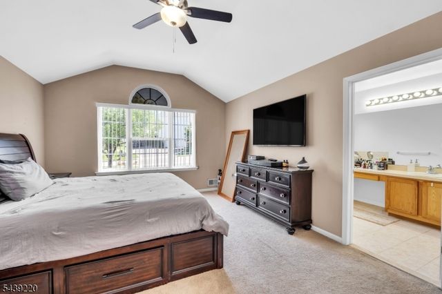 4 Skylands Blvd, Mount Olive Twp., NJ 07840