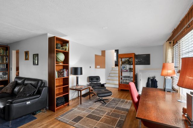 800 W Fairway Lane, Bloomington, IN 47403