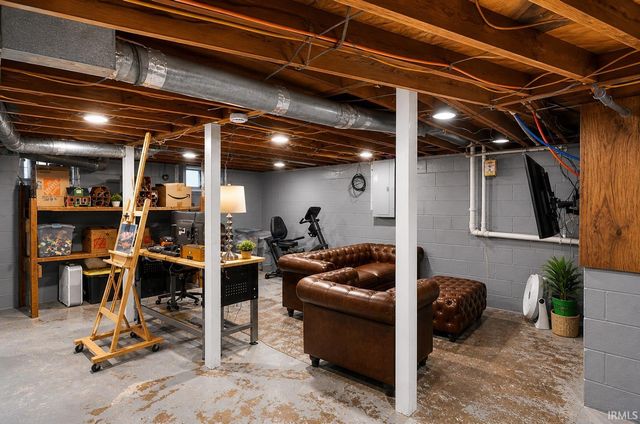 800 W Fairway Lane, Bloomington, IN 47403