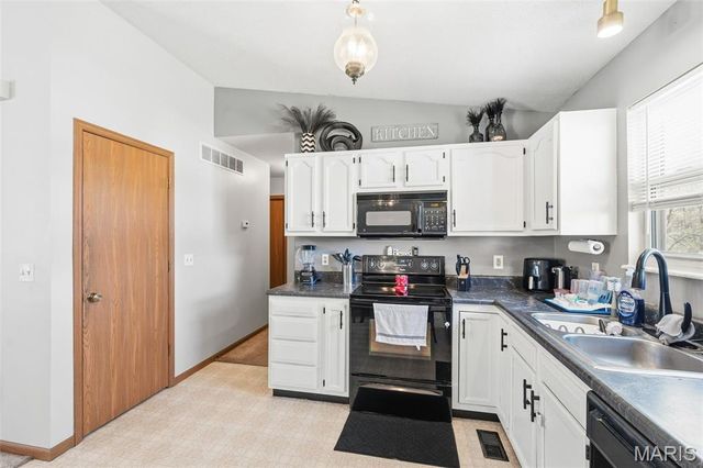 2520 Trojan Circle, Troy, MO 63379