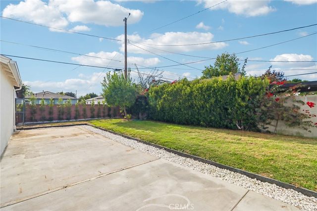 2213 N Valley Street, Burbank, CA 91505