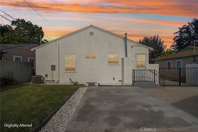 2213 N Valley Street, Burbank, CA 91505