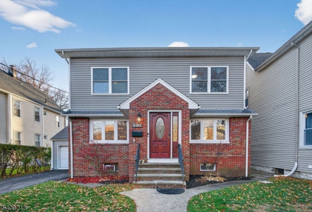 301 South Pkwy, Clifton City, NJ 07014