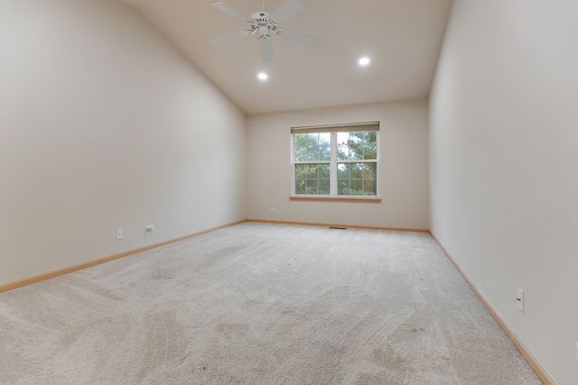 203 Westminster Drive, Bloomingdale, IL 60108