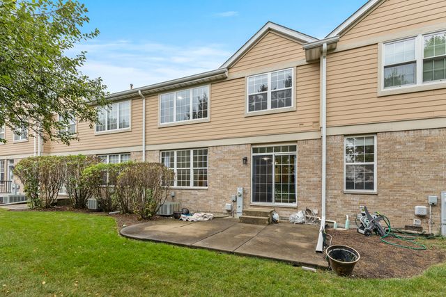 203 Westminster Drive, Bloomingdale, IL 60108