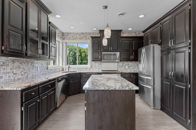 5614 407th Court, North Branch, MN 55056