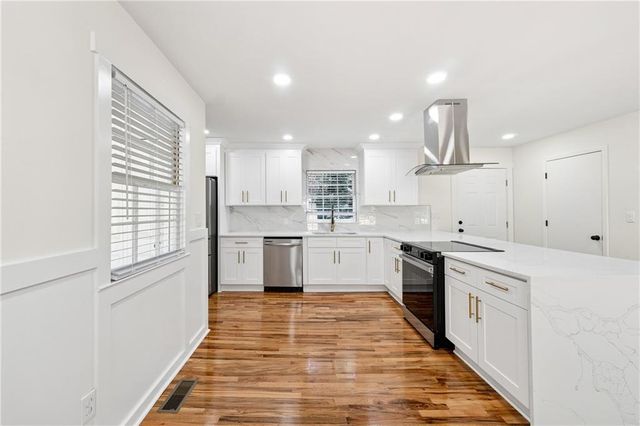 2055 Oak RD, Snellville, GA 30078