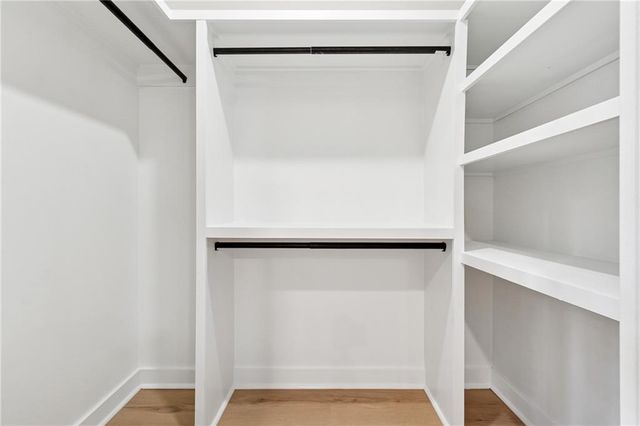 2055 Oak RD, Snellville, GA 30078