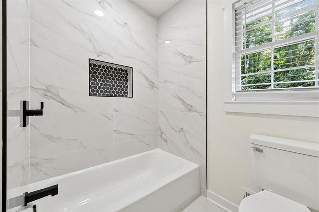 2055 Oak RD, Snellville, GA 30078