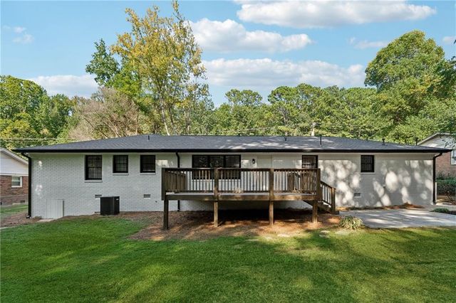 2055 Oak RD, Snellville, GA 30078