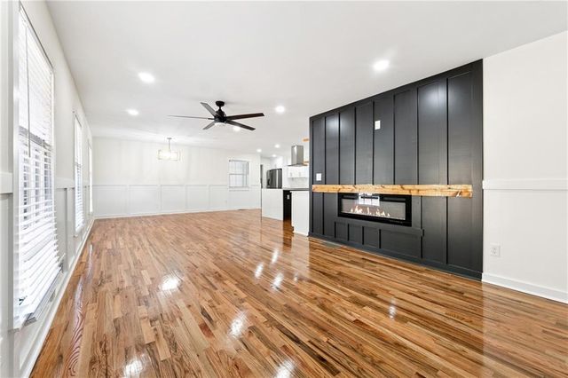 2055 Oak RD, Snellville, GA 30078