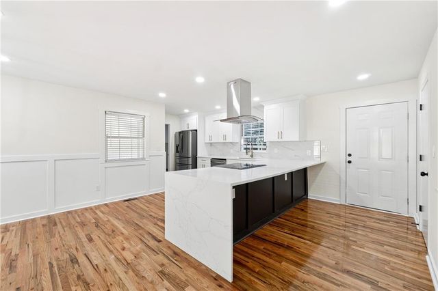 2055 Oak RD, Snellville, GA 30078