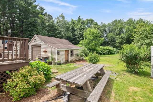5 Harding Street, Coventry, RI 02816