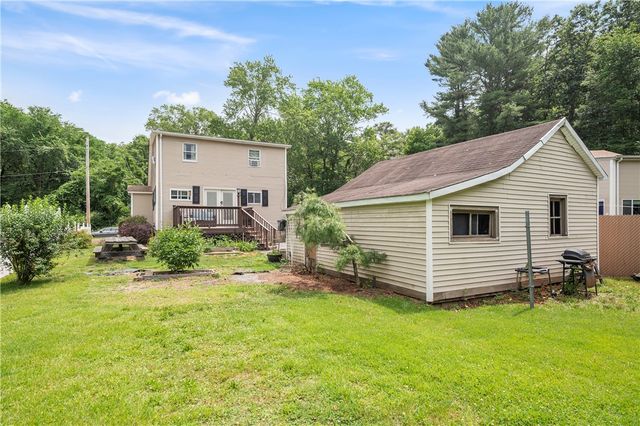 5 Harding Street, Coventry, RI 02816