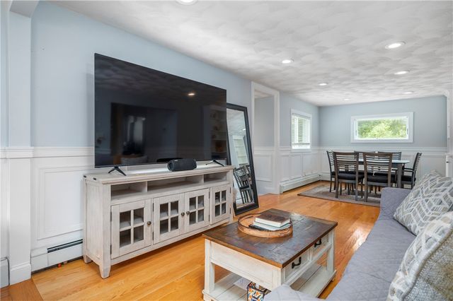 5 Harding Street, Coventry, RI 02816
