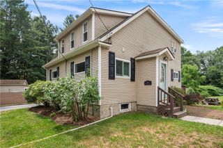 5 Harding Street, Coventry, RI 02816