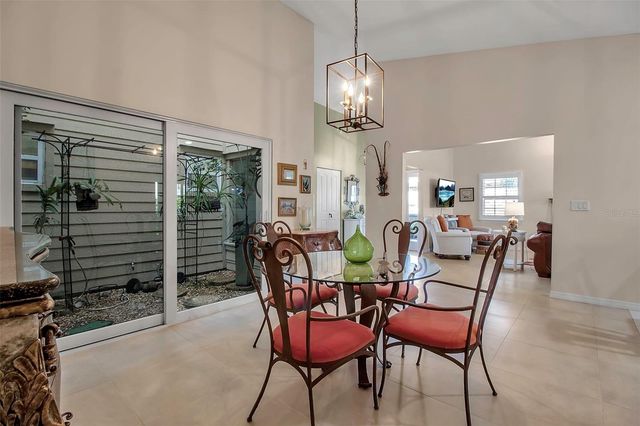 3410 AVENIDA MADERA B, Bradenton, FL 34210