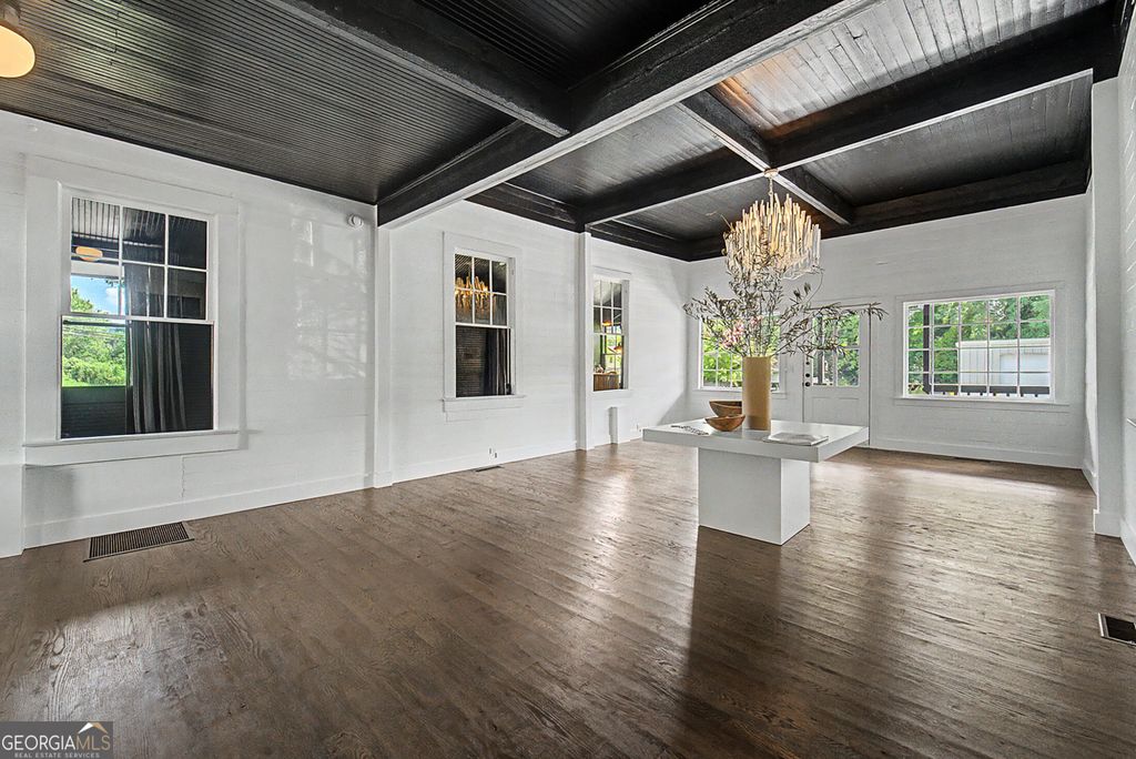 31 Earl Street, Clayton, GA 30525 — exterior