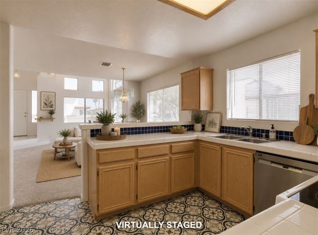 8012 Divine Drive, Las Vegas, NV 89128