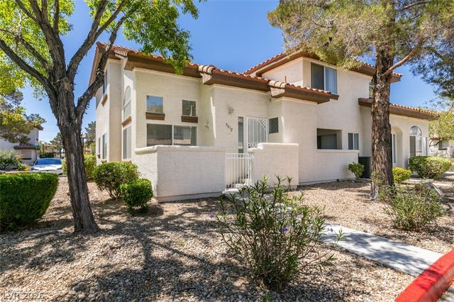 8012 Divine Drive, Las Vegas, NV 89128