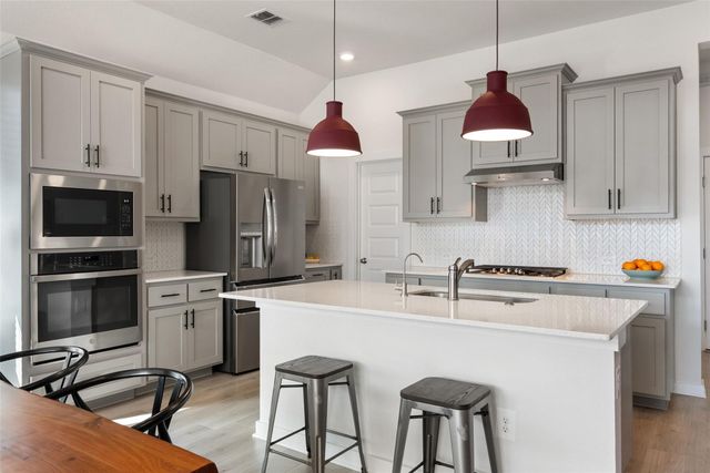 233 Snowbell ST, San Marcos, TX 78666