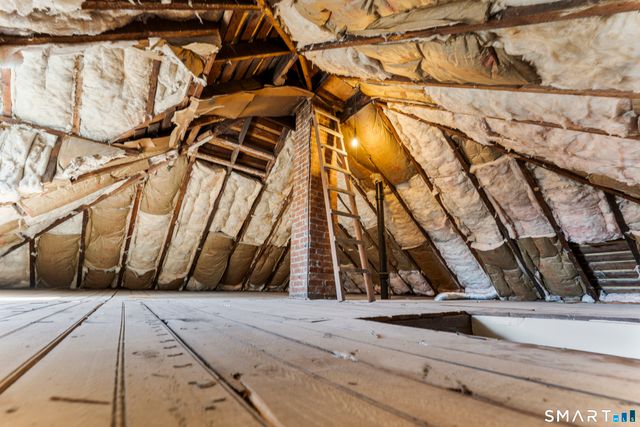 30 Oakwood Street, East Hartford, CT 06108