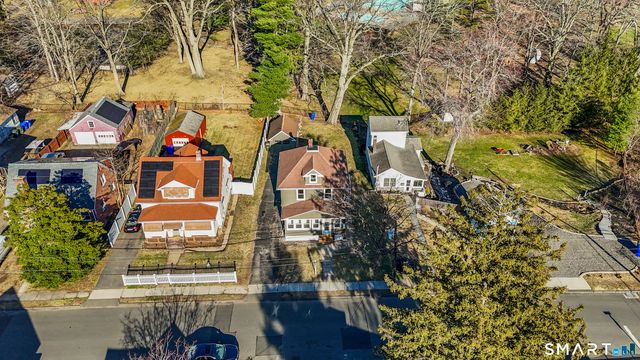 30 Oakwood Street, East Hartford, CT 06108