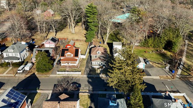 30 Oakwood Street, East Hartford, CT 06108