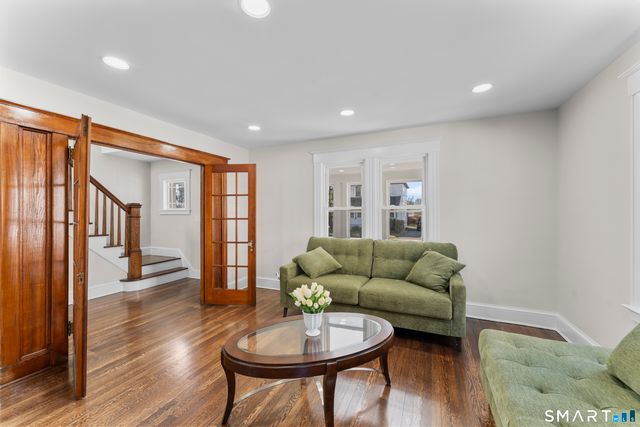 30 Oakwood Street, East Hartford, CT 06108