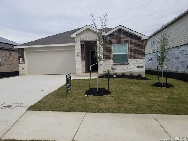 210 Holland Park, Schertz, TX 78108