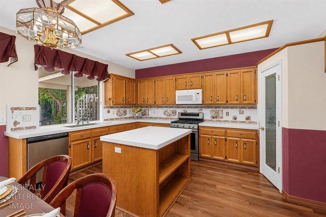 1642 Poppy Cir, Rocklin, CA 95765