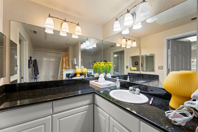 1330 Old Spanish Trail 2103, Houston, TX 77054