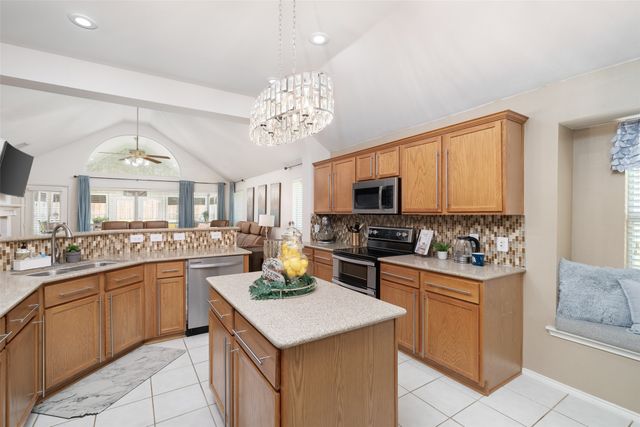 6725 Woodcrest Lane, Sachse, TX 75048
