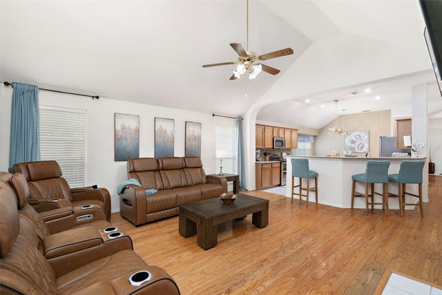 6725 Woodcrest Lane, Sachse, TX 75048